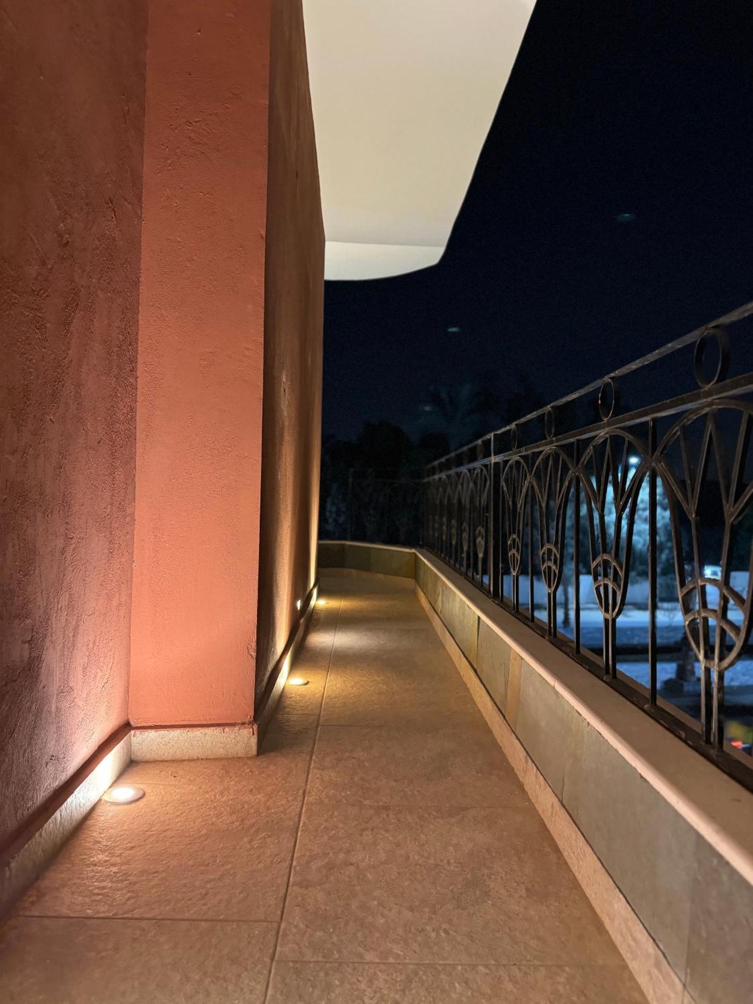 Almas Pyramids View Hotel Kafret el-Gabal Exteriör bild